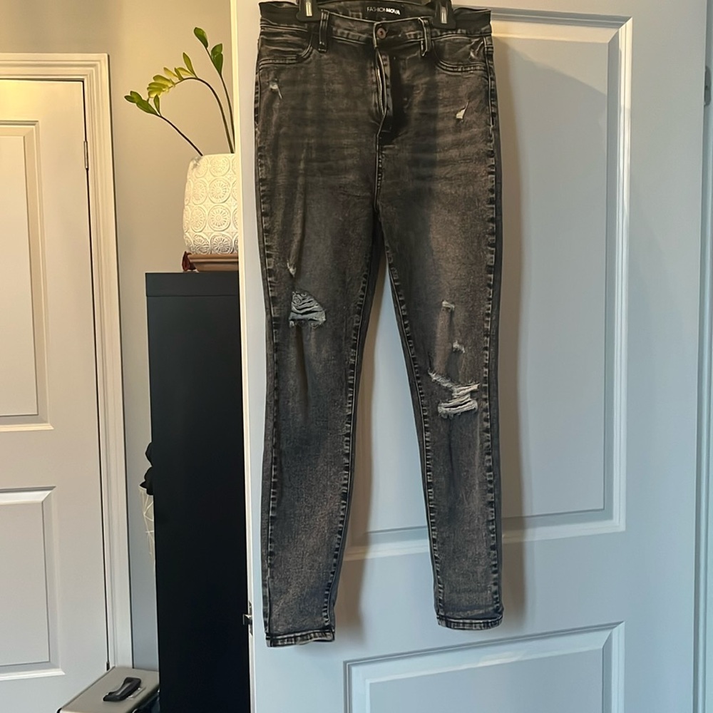 Black Faded Wash Ripped Skinny Jean
